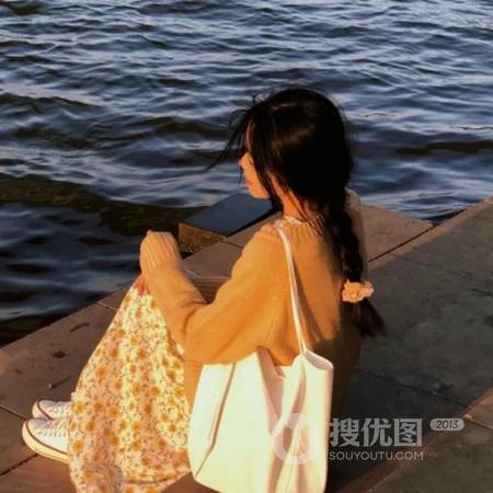 第一眼就吸引人的真人女生少女最适合超好看2021年最新款微头像图片