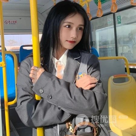 第一眼就吸引人的真人女生少女最适合超好看2021年最新款微头像图片