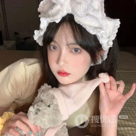第一眼就吸引人的真人女生少女最适合超好看2021年最新款微头像图片