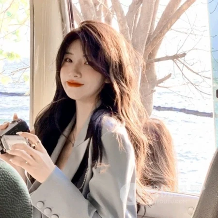 第一眼就吸引人的真人女生少女最适合超好看2021年最新款微头像图片