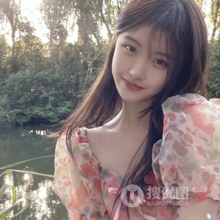 2021款超真实可爱十七八岁优质女生自拍卖萌，比手势等QQ头像图片