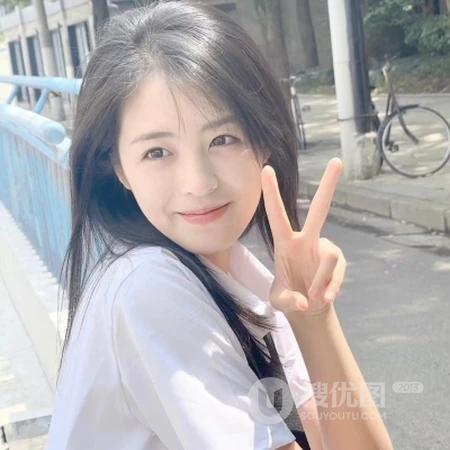 2021款超真实可爱十七八岁优质女生自拍卖萌，比手势等QQ头像图片