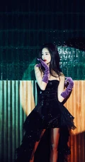 颖儿黑色礼裙裙着身化身夜场女王气质写真图片