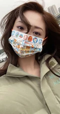 周洁琼紧身运动穿搭居家健身，以及微博生活照，自拍图片集