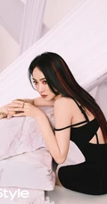 宋茜最新时尚杂志写真画报，时尚百变穿搭灵动出挑有魅力