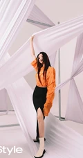 宋茜最新时尚杂志写真画报，时尚百变穿搭灵动出挑有魅力