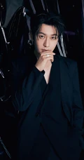 黄晓明全黑look西服套装写真图片