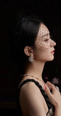 赵丽颖复古优雅穿搭登时尚芭莎杂志写真图片