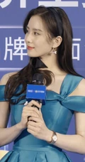 刘诗诗蓝色连衣长裙复古气质写真