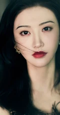 景甜黑色连衣裙穿搭宛若黑天鹅写真美照