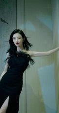 景甜黑色连衣裙穿搭宛若黑天鹅写真美照