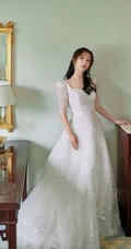 杨紫全白LOOK穿搭甜美酷飒户外写真图片