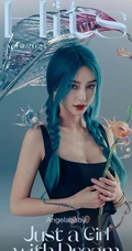 Angelababy蓝色双麻花辫发型登杂志梦幻写真图片