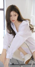 男友风衬衫漂亮美少女，男友视觉下气质私房写真手机壁纸图片