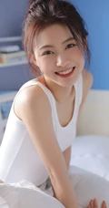 青春少女气息十足漂亮清新精选紧身背心睡裤少女室内写真美照