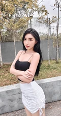 敢秀敢穿的精选马来西亚女生轻熟曾薇仪诱人生活照，自拍美图图集