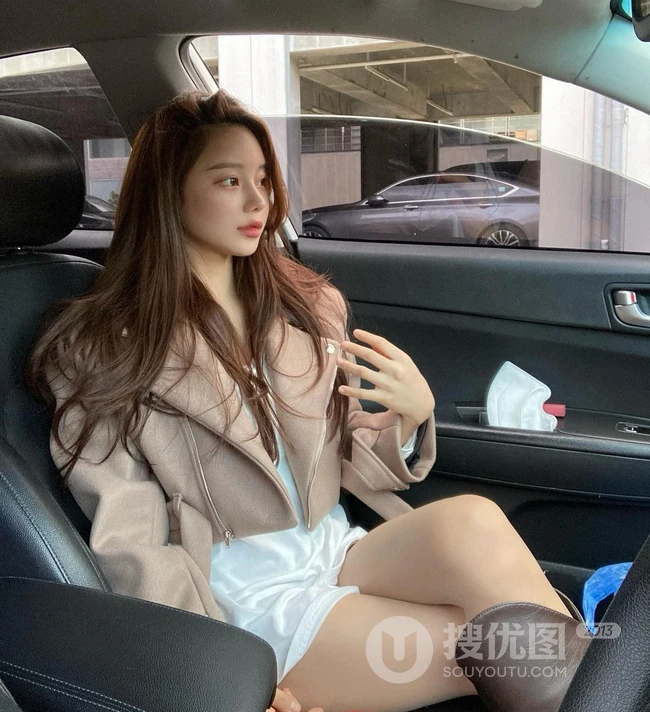 韩国亮眼吸睛精选童颜修身女生小姐姐气质时尚写真生活照片图集