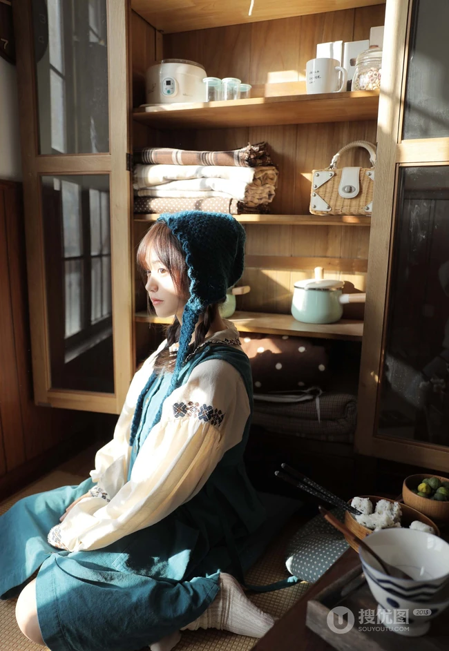 午后 居家 阳光下 唇红齿白浅粉少女清新清新写真大图图集