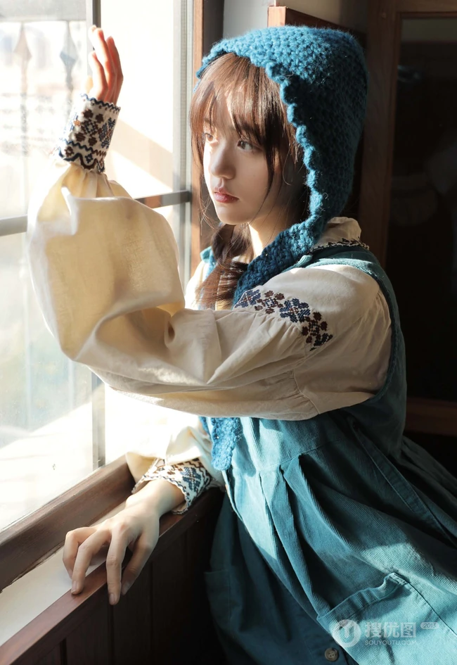 午后 居家 阳光下 唇红齿白浅粉少女清新清新写真大图图集