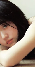 青涩，可爱 动人，浅粉肩带背心短裤十五六岁少女居家唯美写真套图