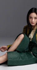 杨幂时尚优雅装扮登精彩OK杂志写真照