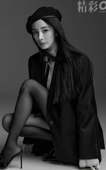 杨幂时尚优雅装扮登精彩OK杂志写真照