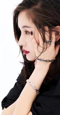 王子文迪斯科舞动现场亮片造型登杂志写真美照