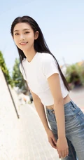 曾可妮小露蛮腰气质靓丽休闲白衣牛仔裤唯美户外写真照