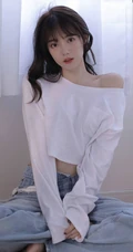 余晖很美，愿保持热爱，漂亮白皙纤细线条少女白衫牛仔裤清新写真照片