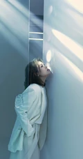 马思纯光影主题唯美写真登杂志五月刊图片