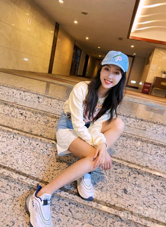 宣璐的美好假日时光清新动人夏日户外写真图片