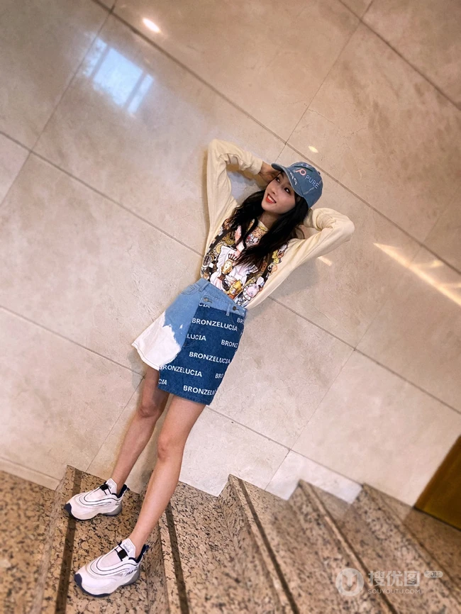宣璐的美好假日时光清新动人夏日户外写真图片