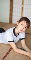 夏日的风，暖暖的吹过，漂亮丸子头少女运动学生装短裤复古写真图集