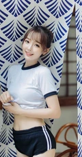 夏日的风，暖暖的吹过，漂亮丸子头少女运动学生装短裤复古写真图集