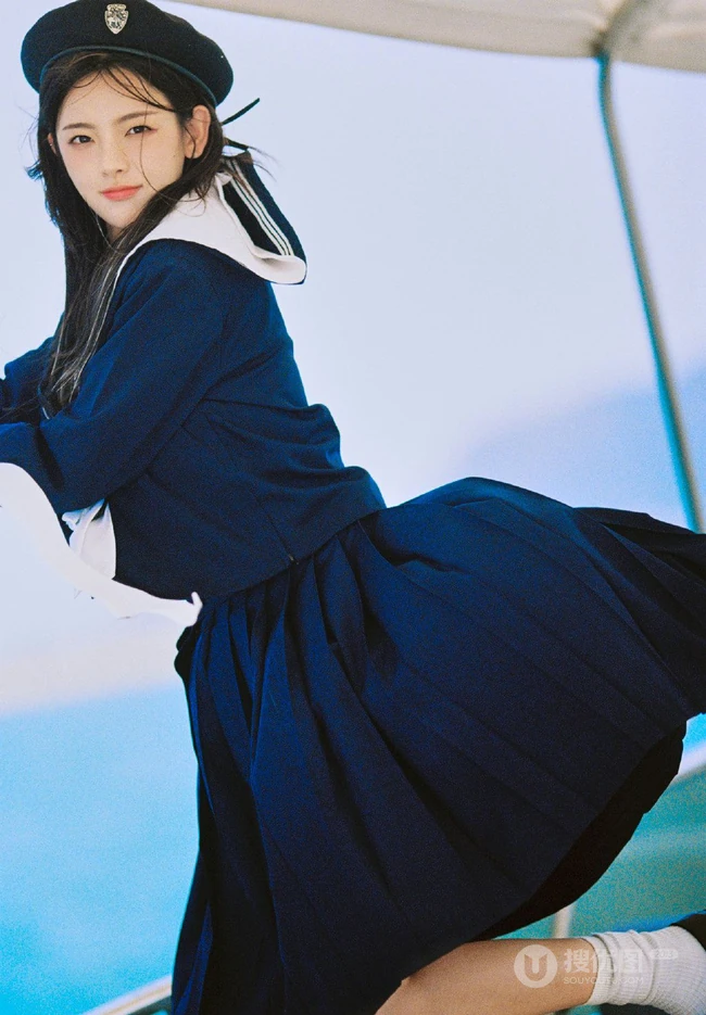 杨超越水手制服装清新氧气写真图片