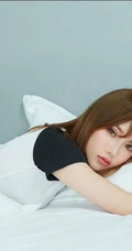 气质时尚女生小妹奶茶Emily可爱运动背心短裤居家温馨写真套图