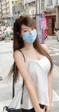 脸蛋甜美、身材亮眼香港女生苏小小气质个人生活照写真图片