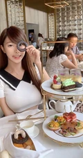 脸蛋甜美、身材亮眼香港女生苏小小气质个人生活照写真图片