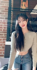 韩国大长腿女生吴汉京精选气质生活照写真 尽显凹凸有致完美傲人身段