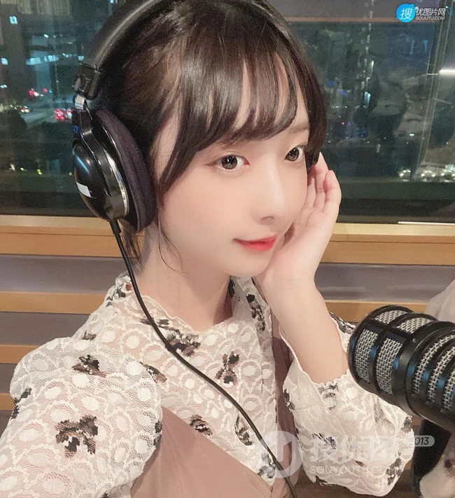 鬼马精灵，卡哇伊少女水凑みお精选可爱自拍生活照图片图集