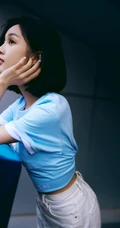 吴宣仪甜美可爱夏日穿搭写真美照