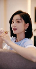 吴宣仪甜美可爱夏日穿搭写真美照