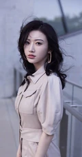 景甜轻熟范十足街拍写真美照