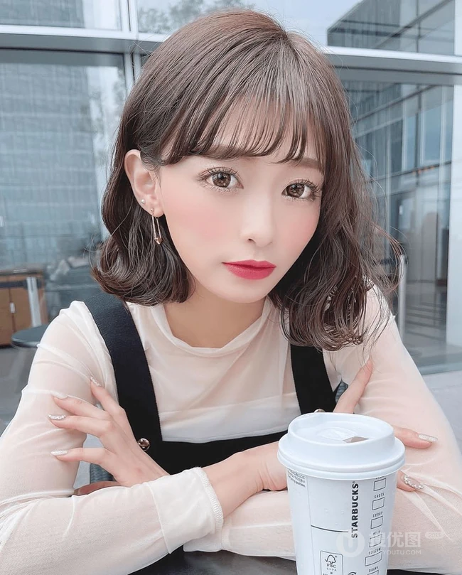 可爱减龄的短发烫发刘海发型女生，带点日系的小清爽短发，盘他！ 第6张