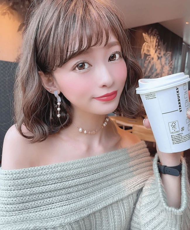 可爱减龄的短发烫发刘海发型女生，带点日系的小清爽短发，盘他！ 第4张