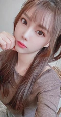 网红女生Shin小芯气质可爱甜美自拍生活照图集