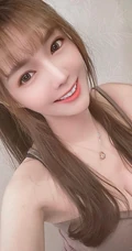 网红女生Shin小芯气质可爱甜美自拍生活照图集