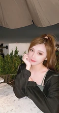 网红女生Shin小芯气质可爱甜美自拍生活照图集