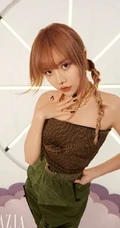 THE9女团成员周年照登杂志酷美写真图片