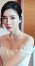 江疏影礼裙蛋糕裙显气质锁骨居家写真套图